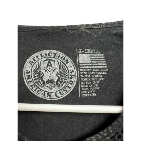 Affliction 1973 American Customs Women's Scoop Neck T-Shirt Black Lava X-Small - Picture 2 of 9